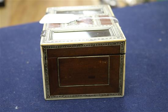 A 19th century Southern Indian sandalwood and ivory jewellery box